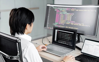 四川 api php源码,下载的php源码怎么运行呢？